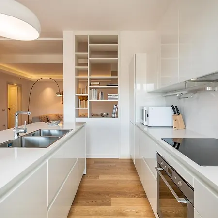 A Luxury At Poetto Beachfront Apartament Cagliari