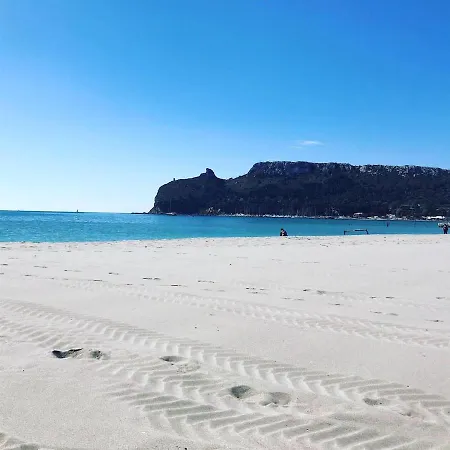 Apartamento A Luxury At Poetto Beachfront