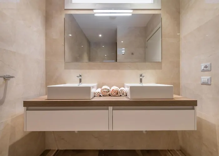 A Luxury At Poetto Beachfront Cagliari